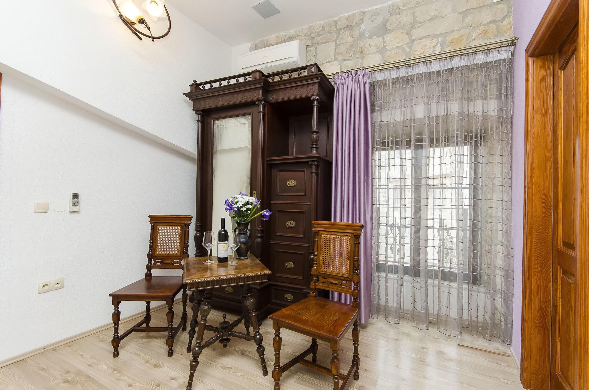Palace Derossi Trogir Bagian luar foto