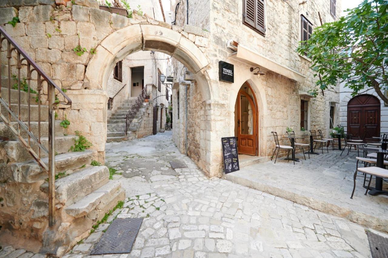 Palace Derossi Trogir Bagian luar foto