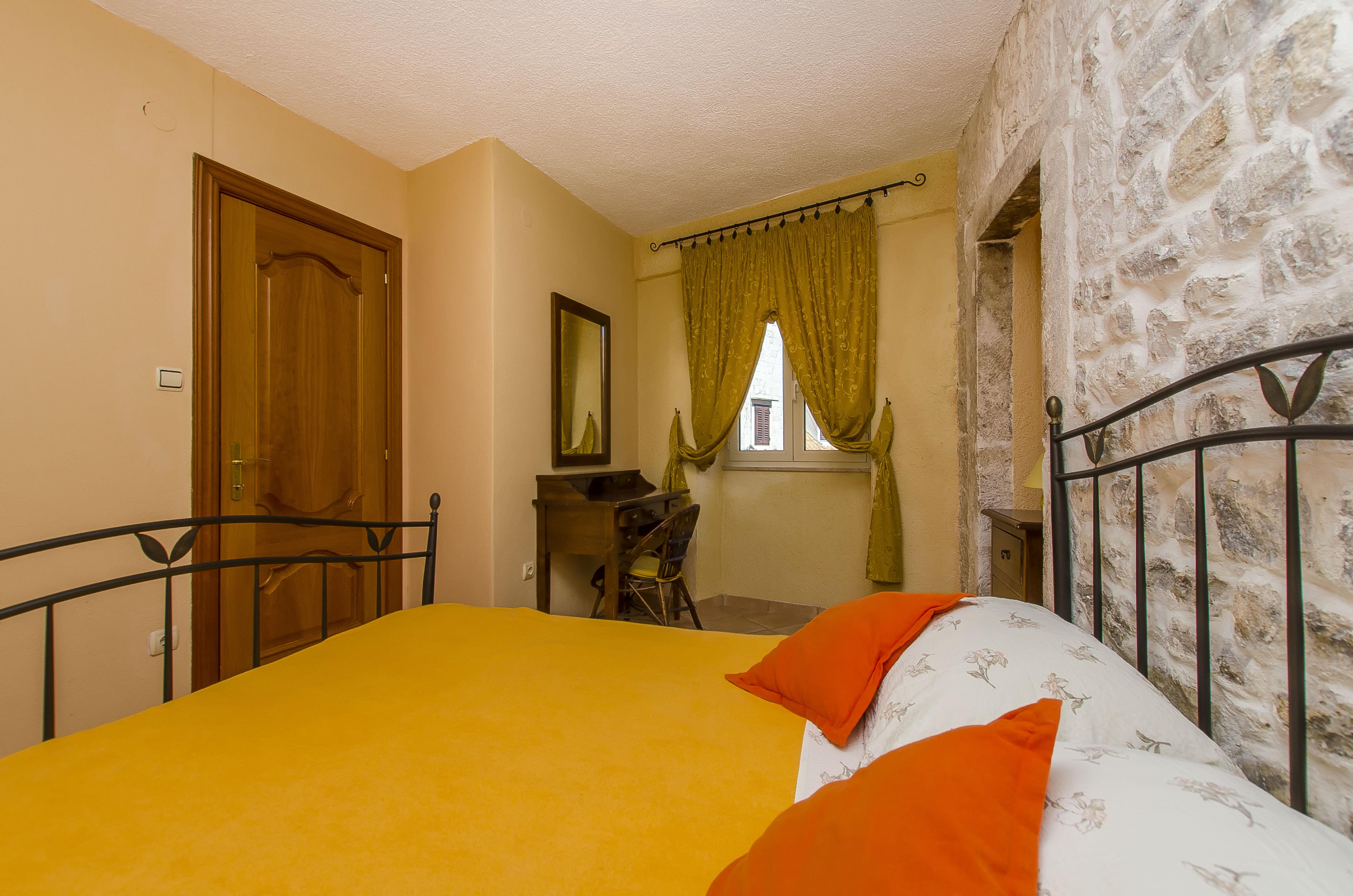 Palace Derossi Trogir Bagian luar foto