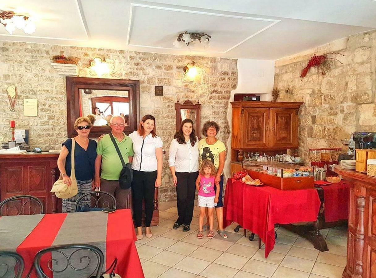 Palace Derossi Trogir Bagian luar foto